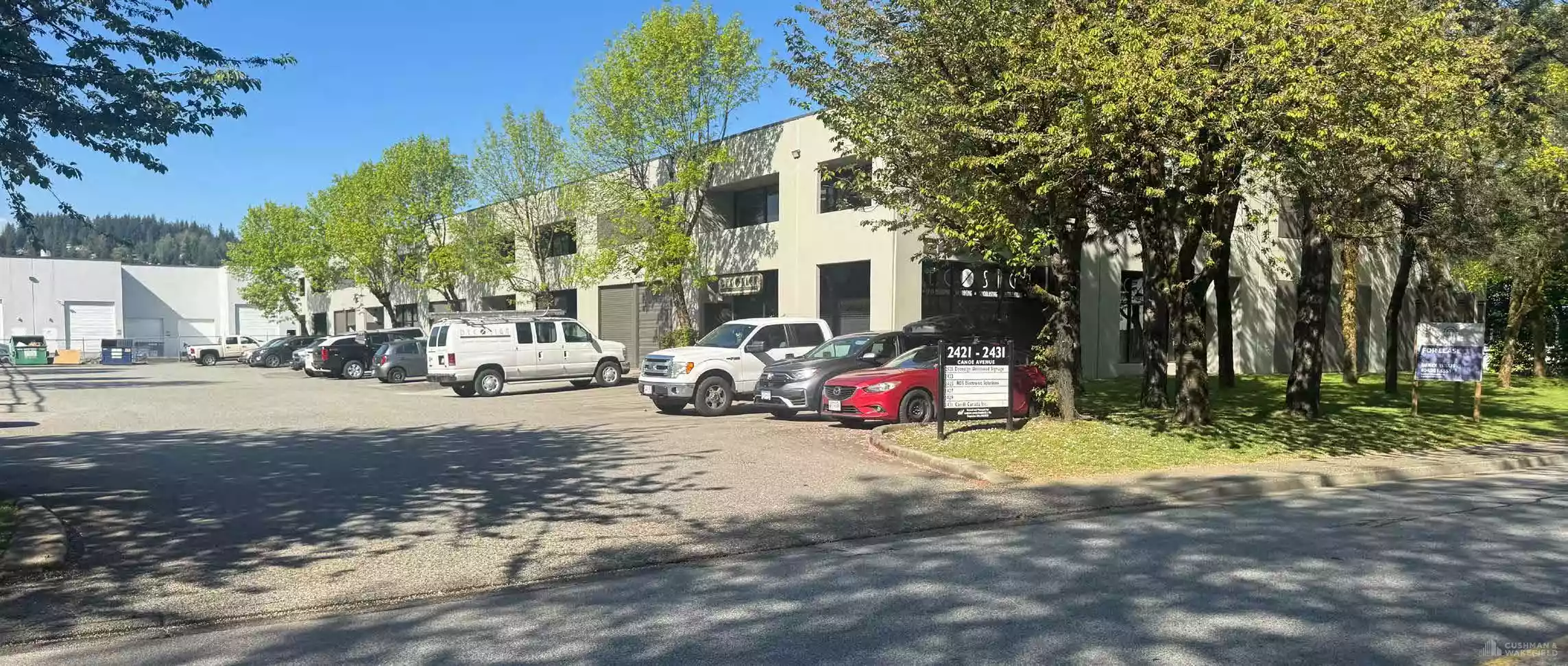 2401-2431 Canoe Avenue