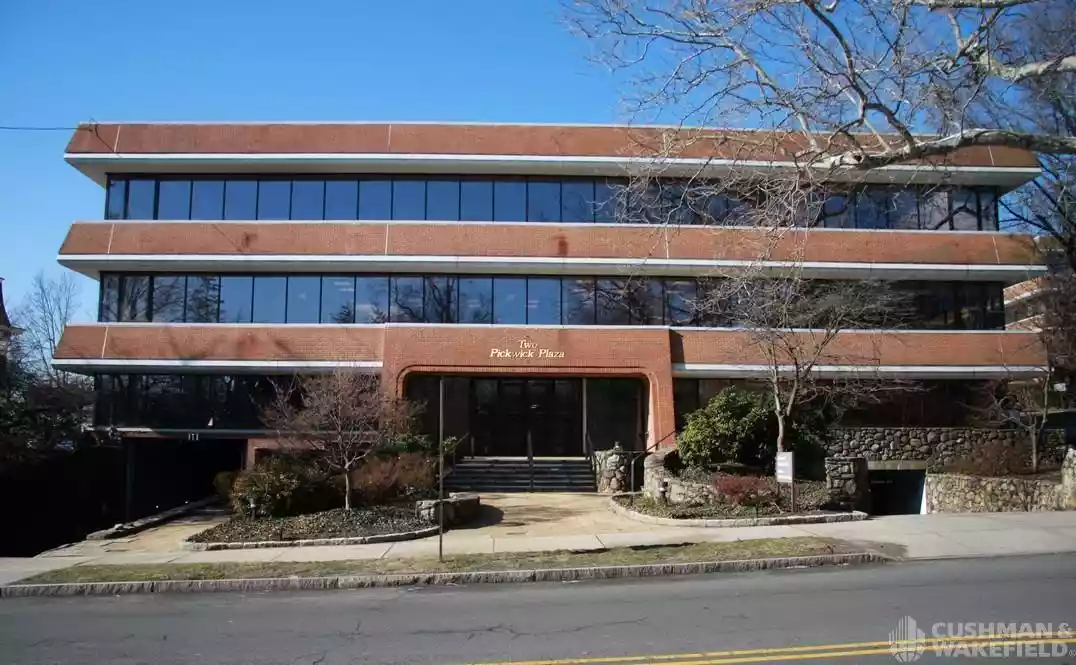 Pickwick Plaza