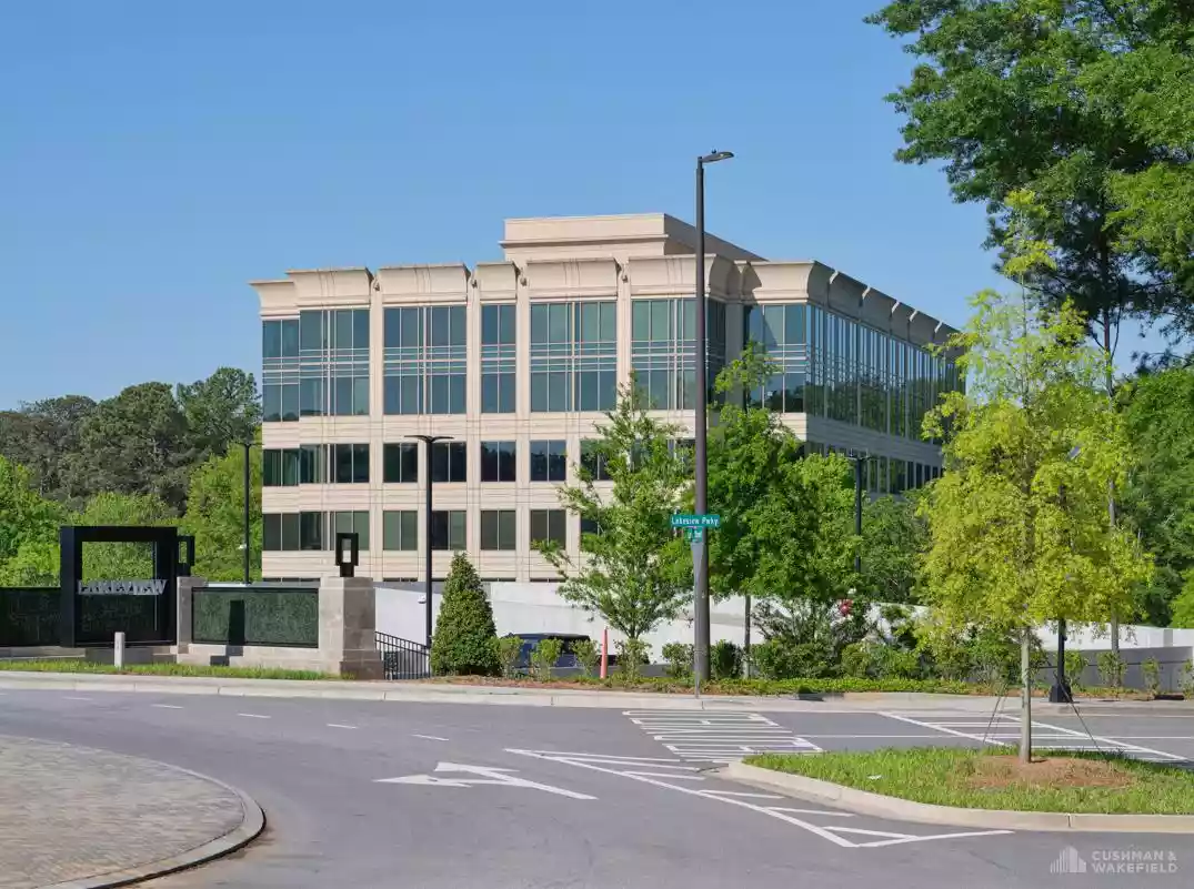 2325 Lakeview Pkwy - GA 400 Center
