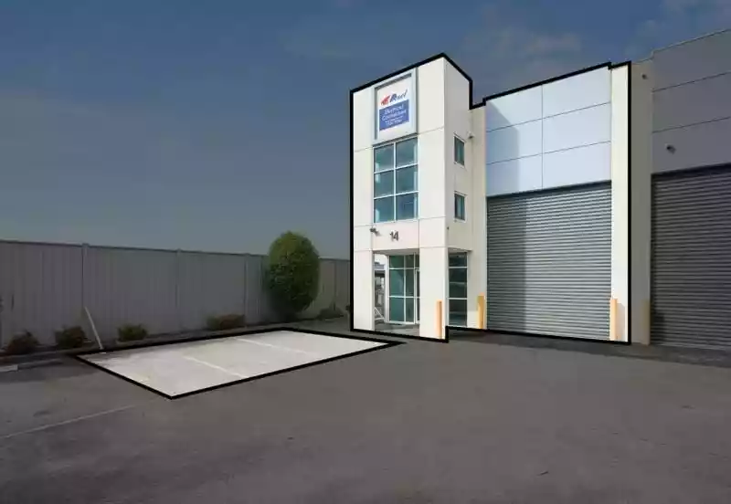 PREMIUM OFFICE/WAREHOUSE IN A-GRADE LOCATION