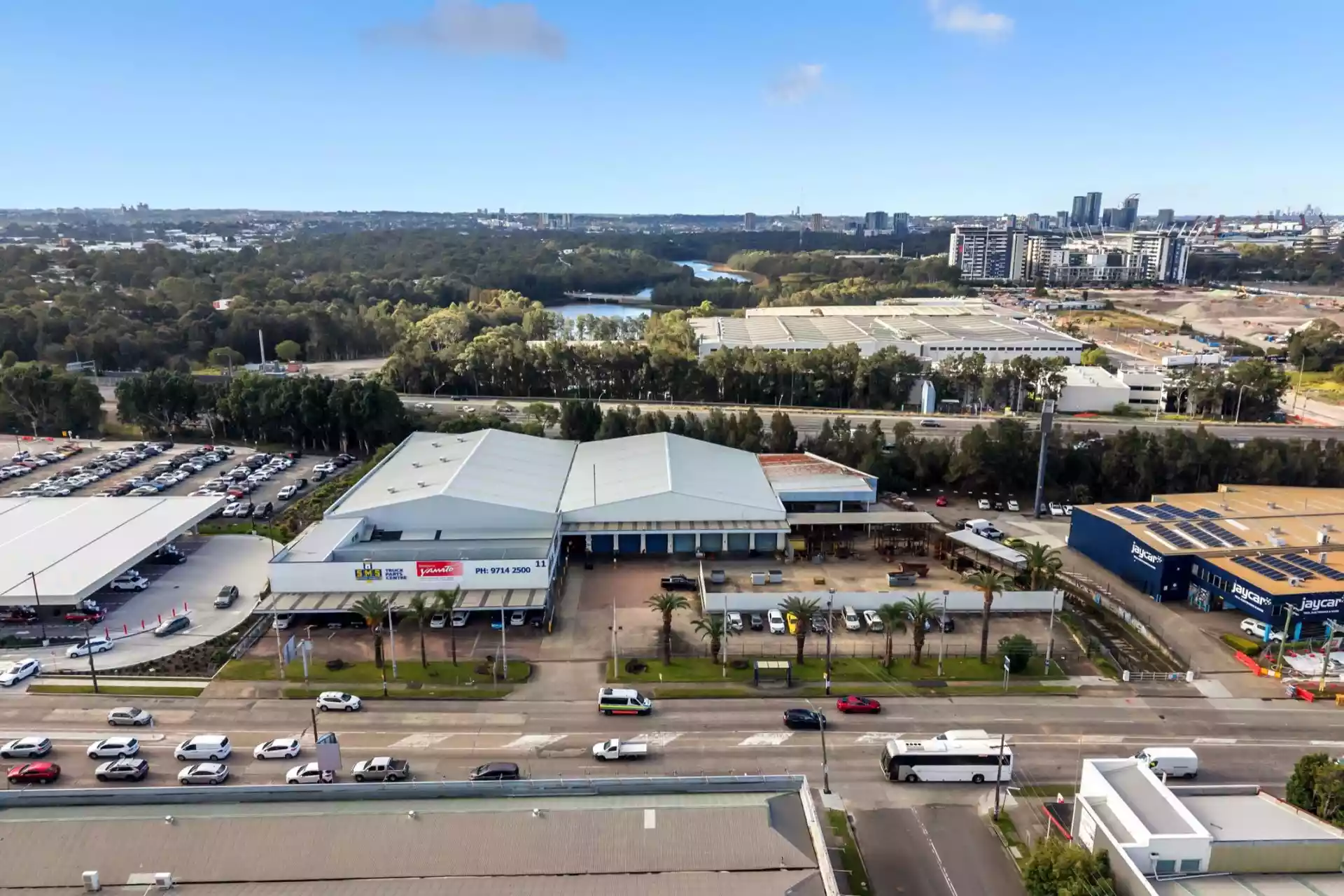 Freestanding Premium Warehouse Facility