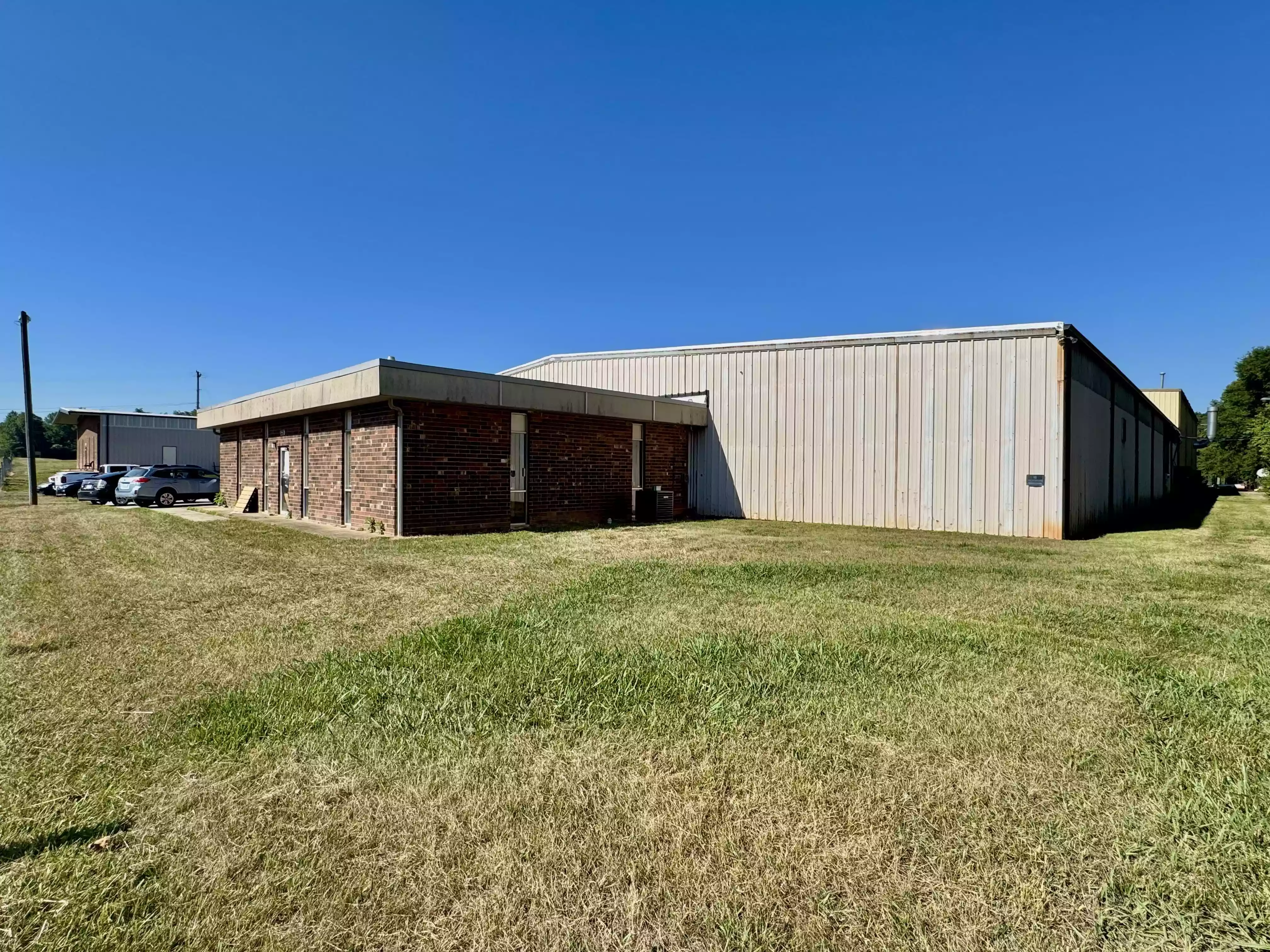 5335 N Us Highway 220