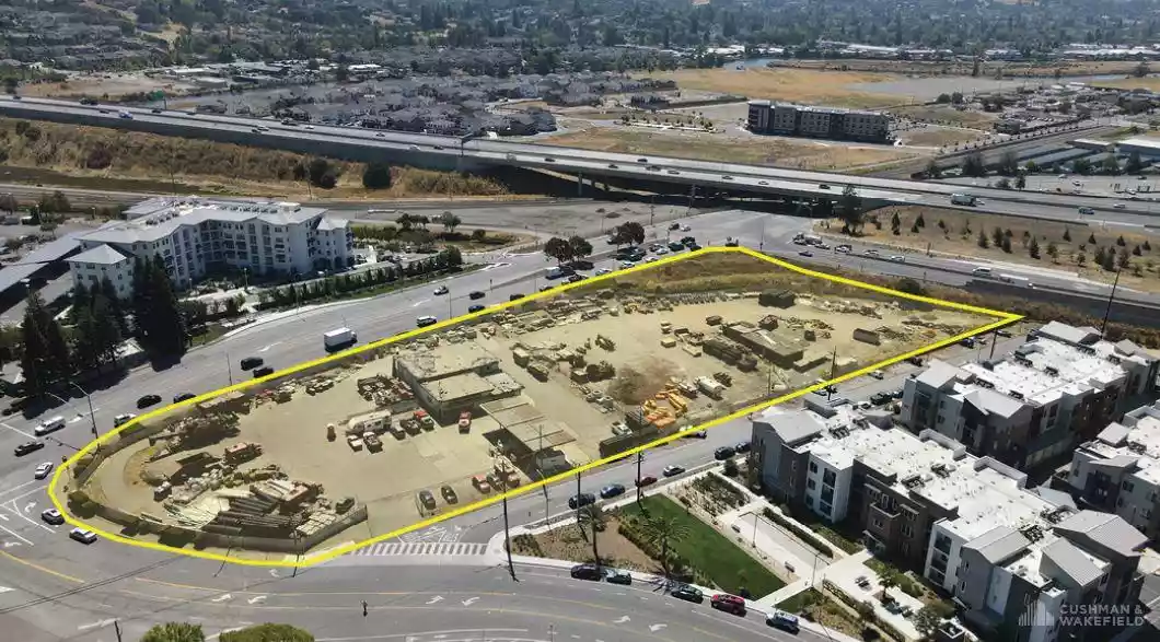 Building W/ Large Yard