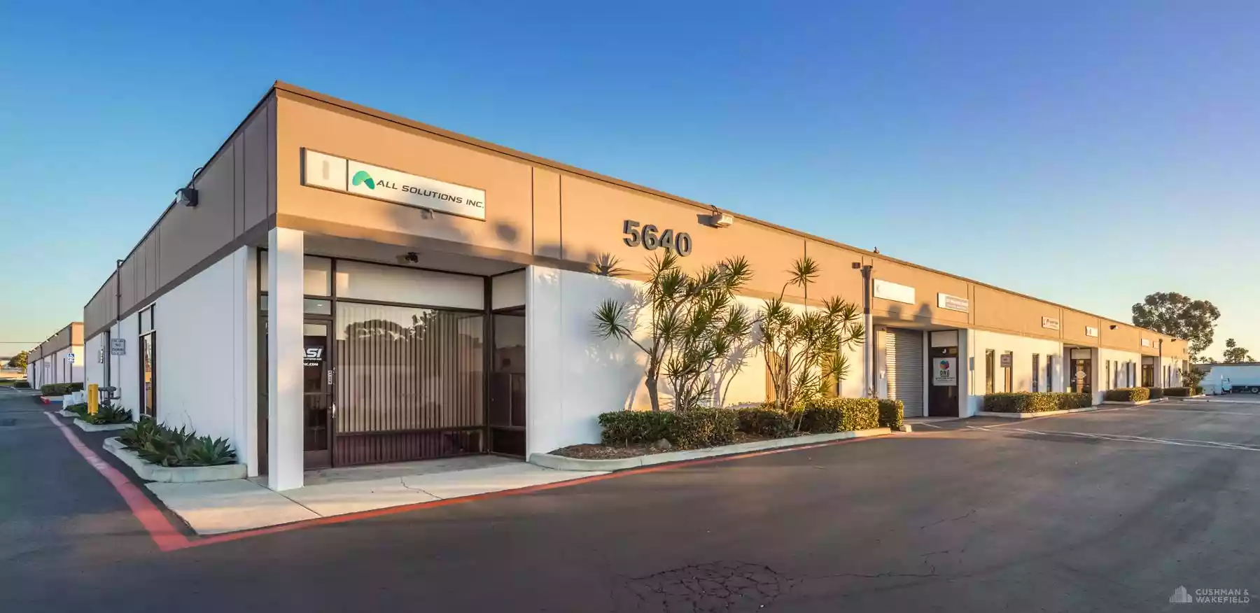 Cabrillo Commerce Center