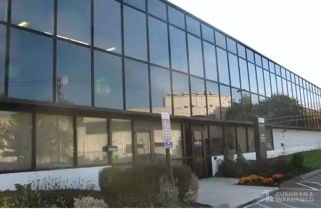 25 Executive Boulevard