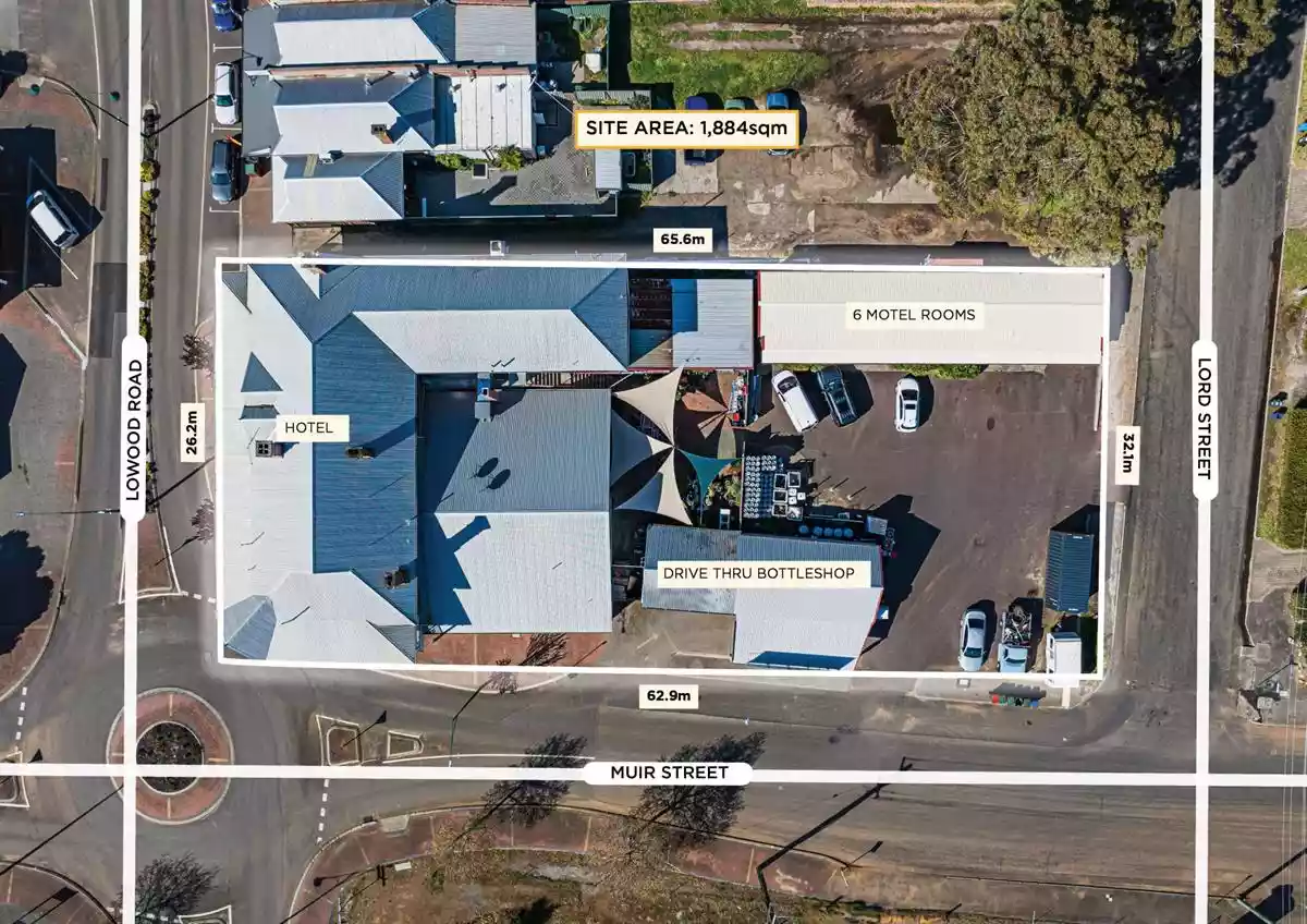 9 Lowood Road