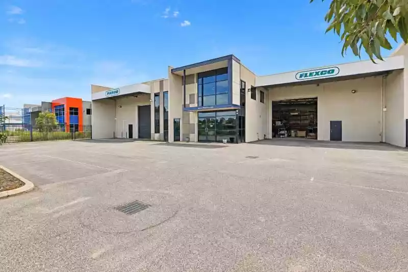 8 Potts Road