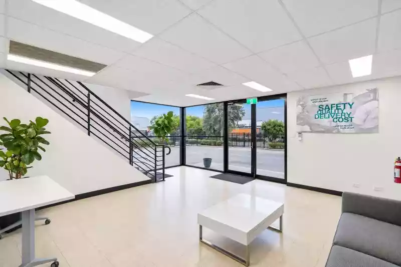 8 Potts Road