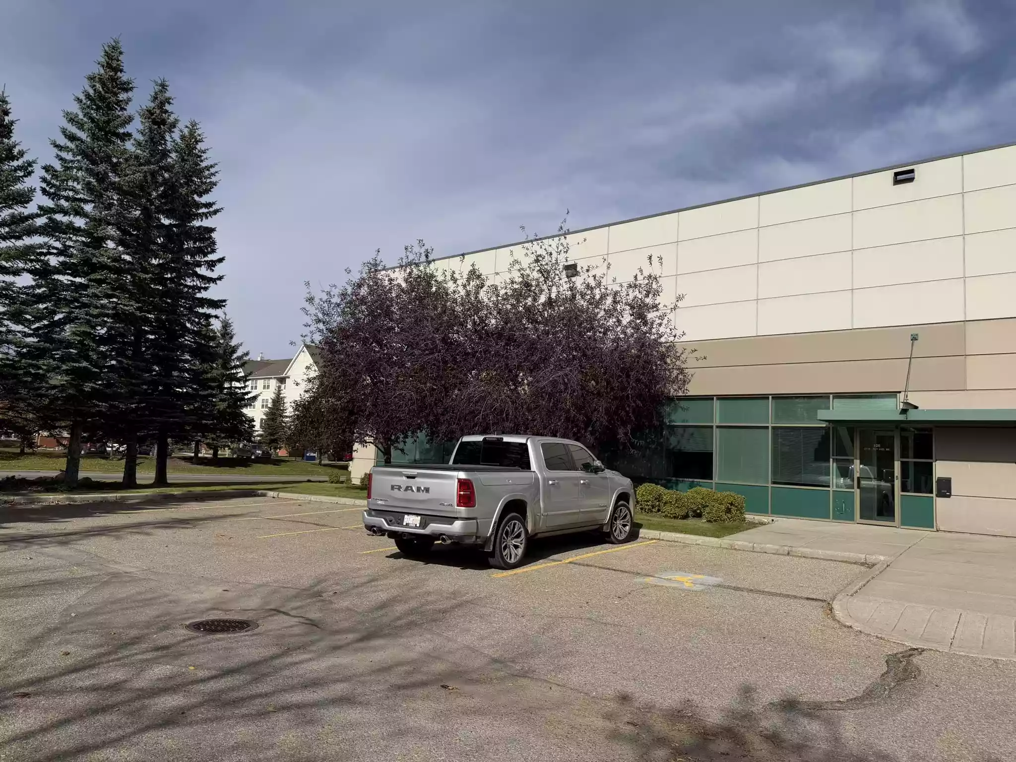 Calgary - Warehouse/Distribution