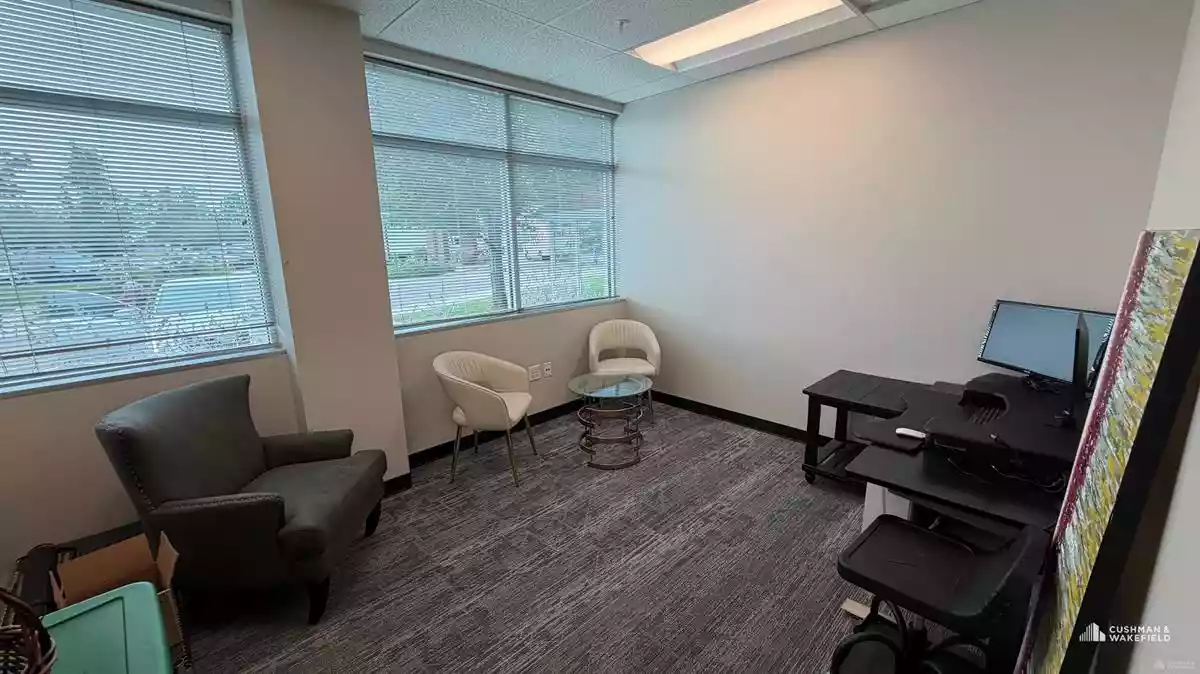 Longmont - Office