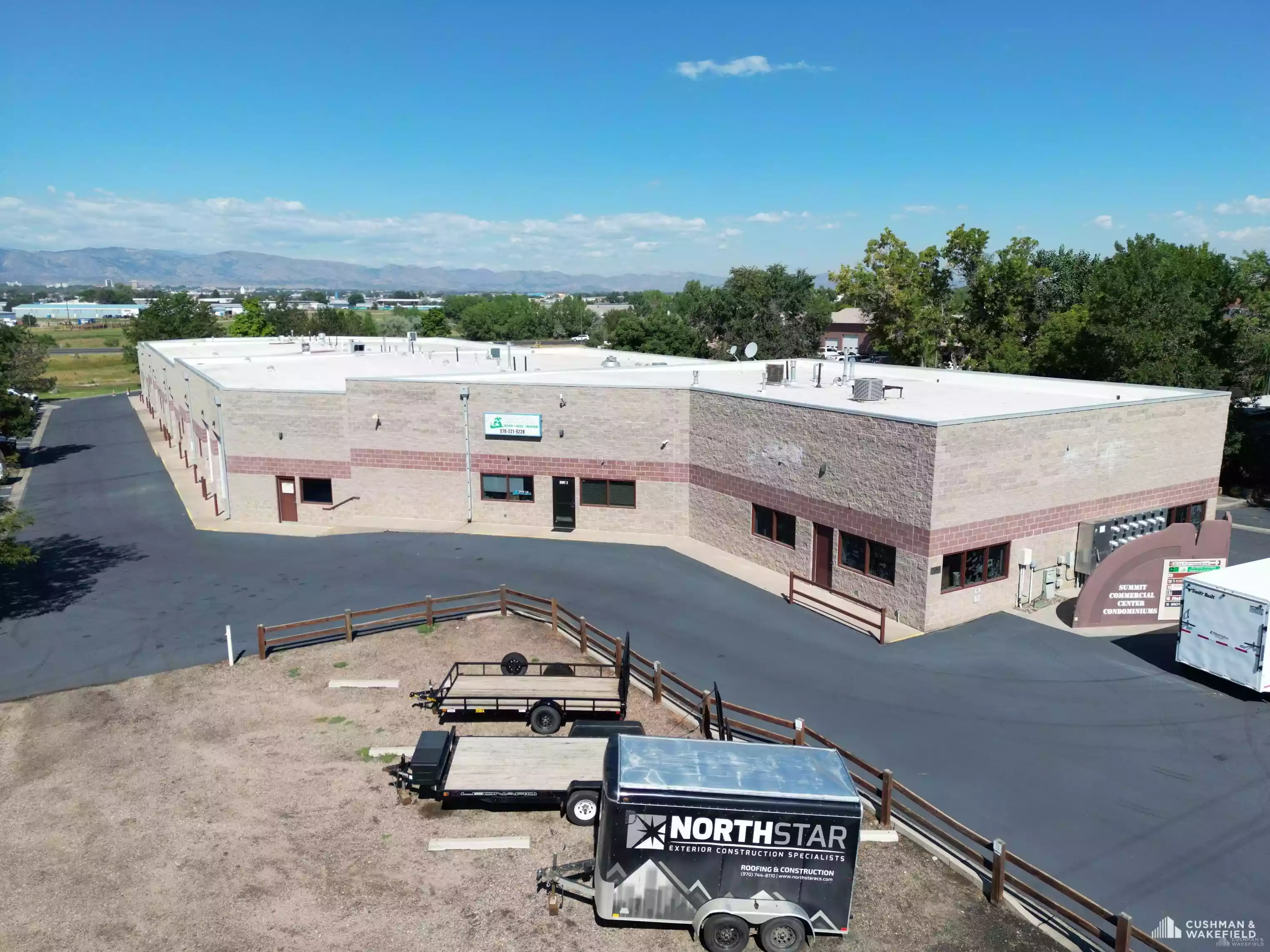 Summit Commercial Center
