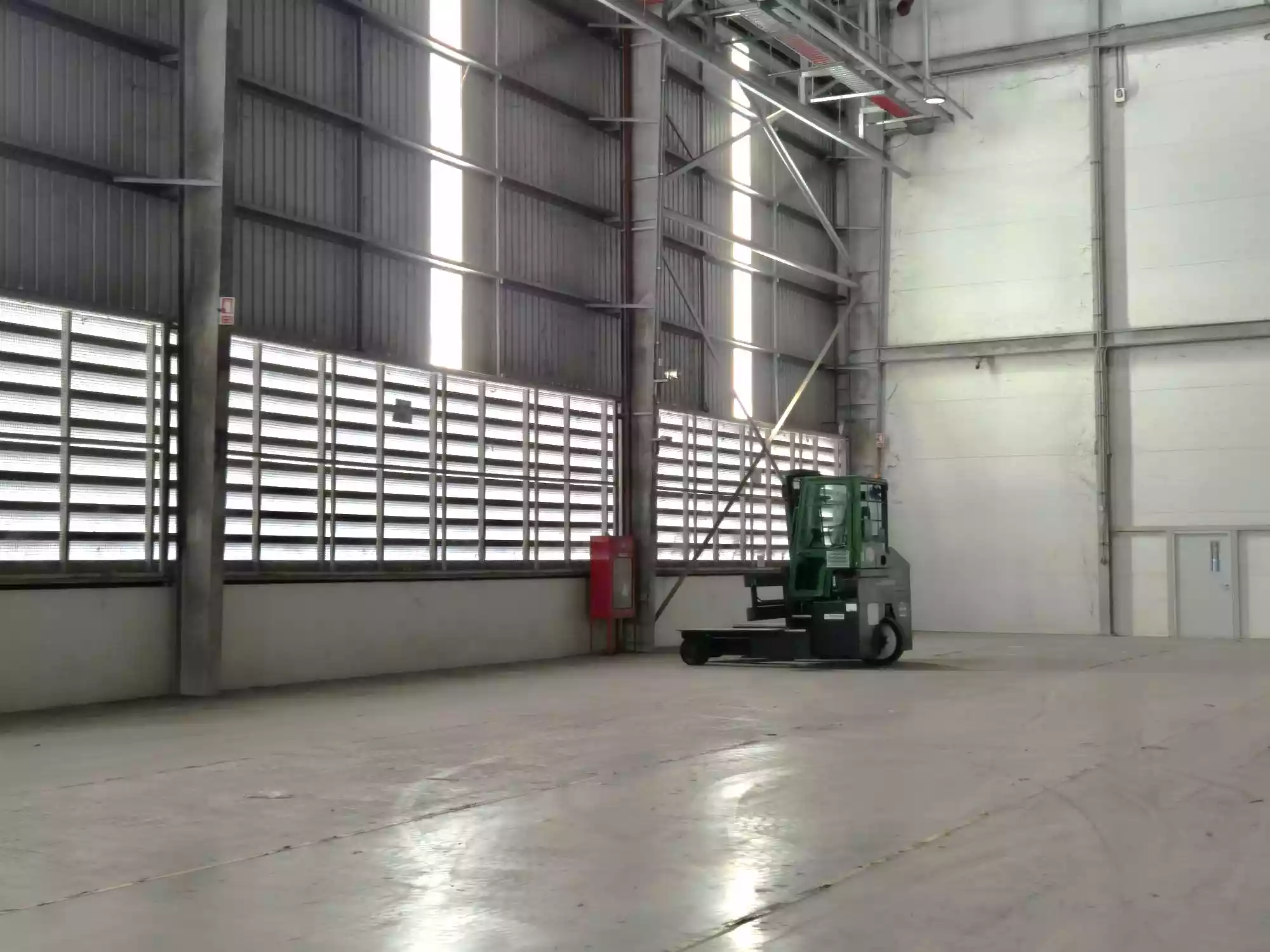 Factory for Rent 2,600 sq.m. in Pluak Daeng Industrial Zone, Rayong