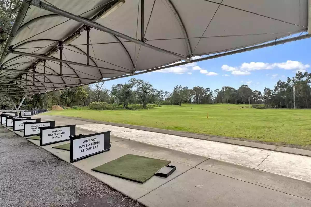 255 Henry Lawson Dr