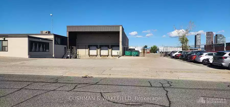 North York - Warehouse/Distribution