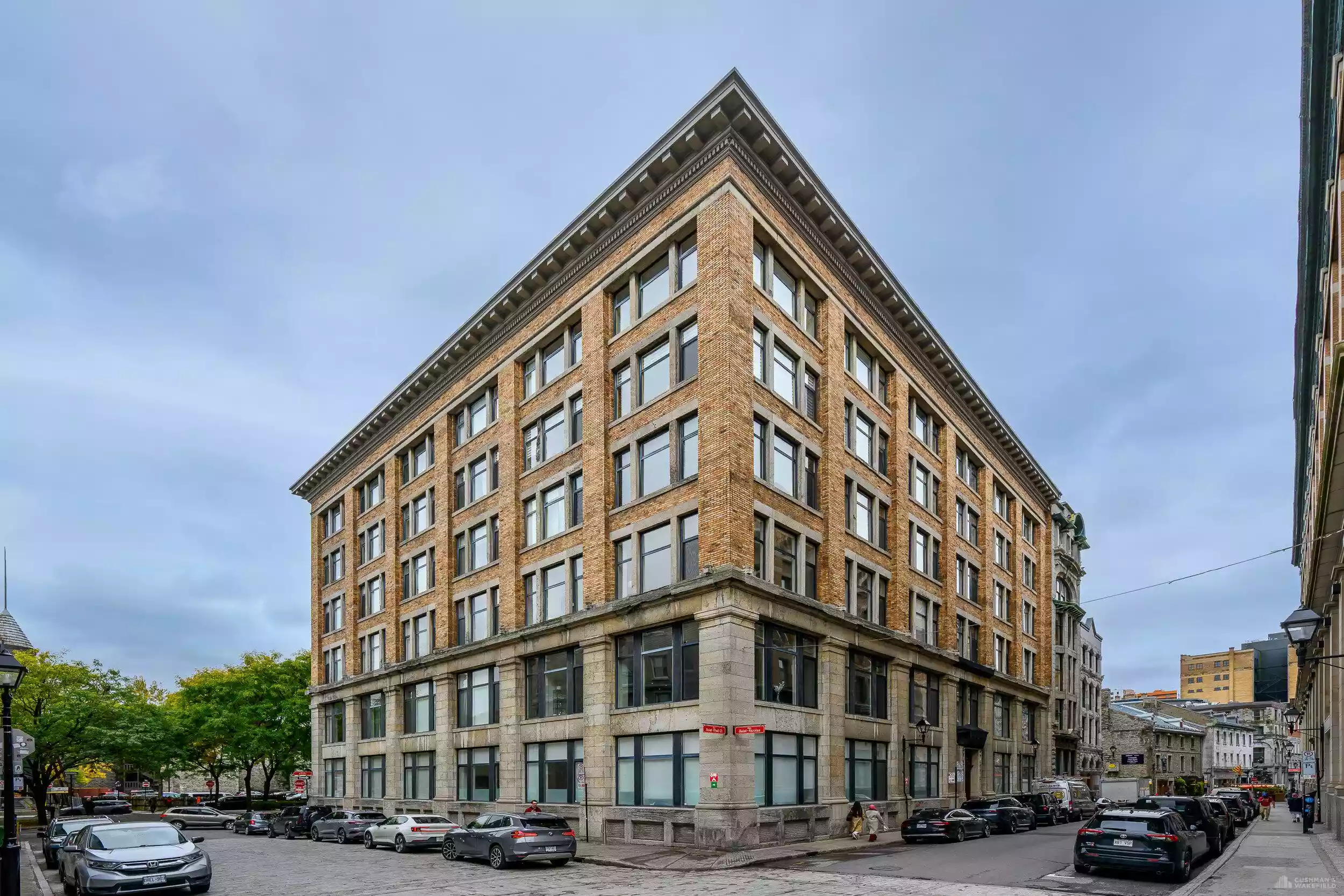 286 Place d'Youville