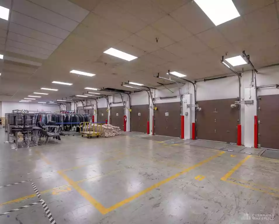 Burnaby - Warehouse/Distribution