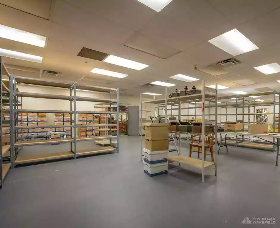 Burnaby - Warehouse/Distribution