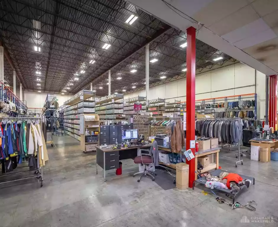 Burnaby - Warehouse/Distribution