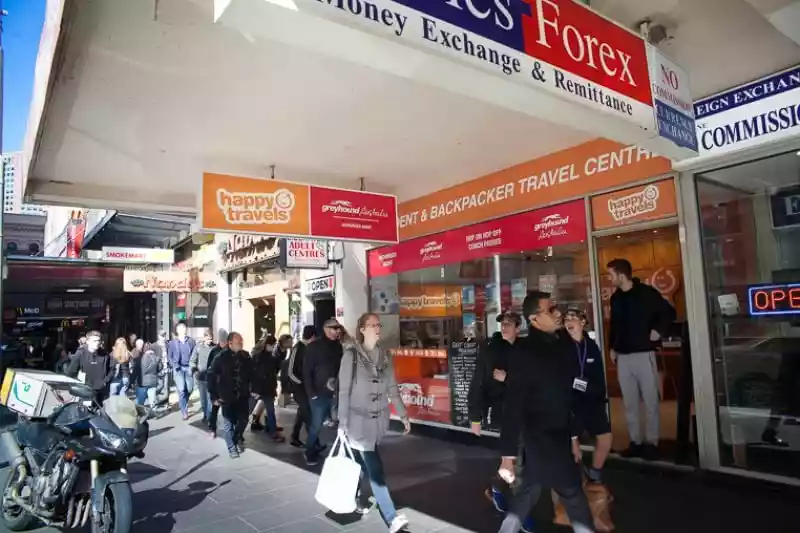 HIGH EXPOSURE ELIZABETH STREET
