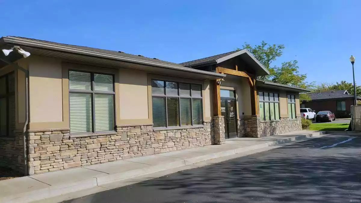 Clinton - Office