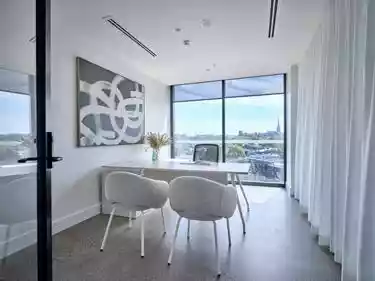 16 Stephenson Street