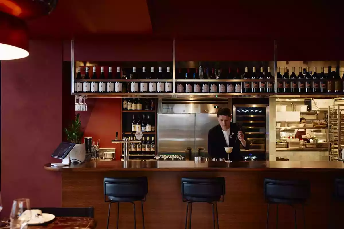 16 Stephenson Street