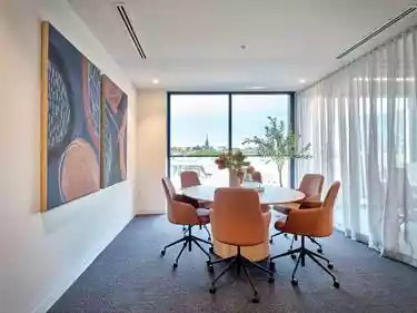 16 Stephenson Street